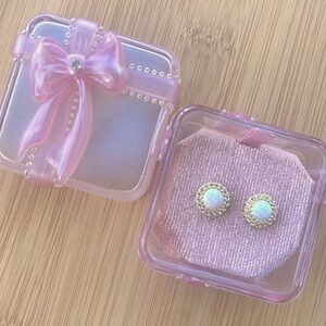 Brand New Lab Grown White Opal Sterling Silver 925 Stud Earrings Posts Crystal